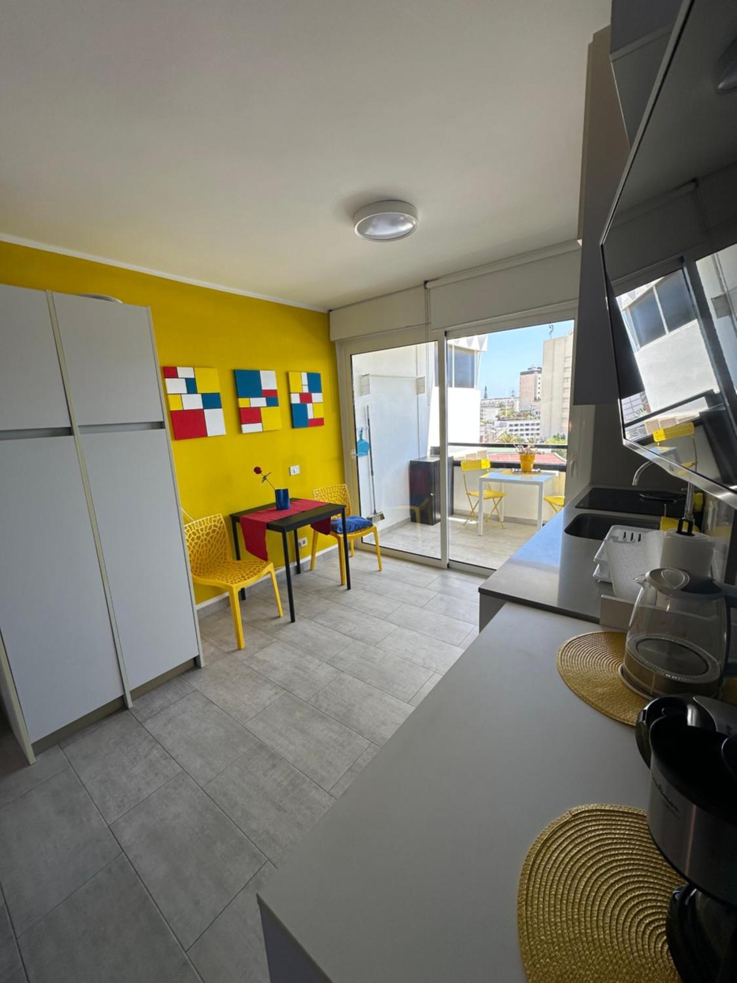 Estudio Mondrian Aparthotel